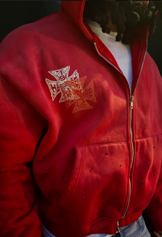 SAINT RED CROPPED HODDIE